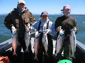 buoy 10 salmon fishing